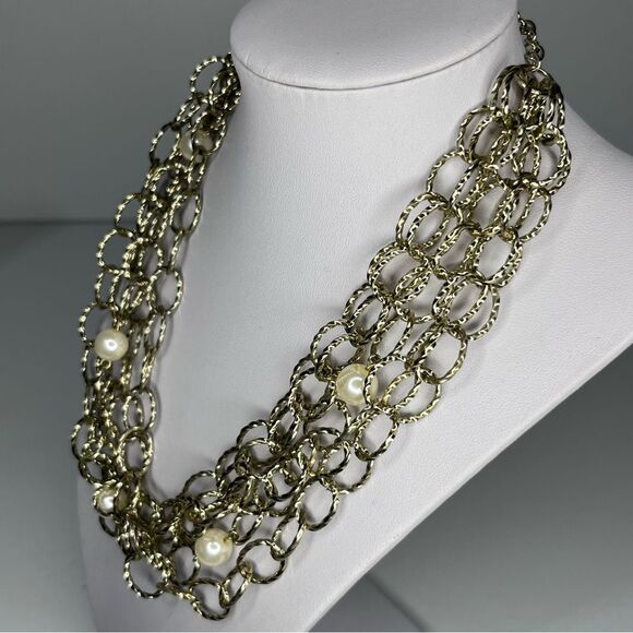 ✨ 3/$25 Statement Fashion Jewelry ✨ - Picture 4 of 7